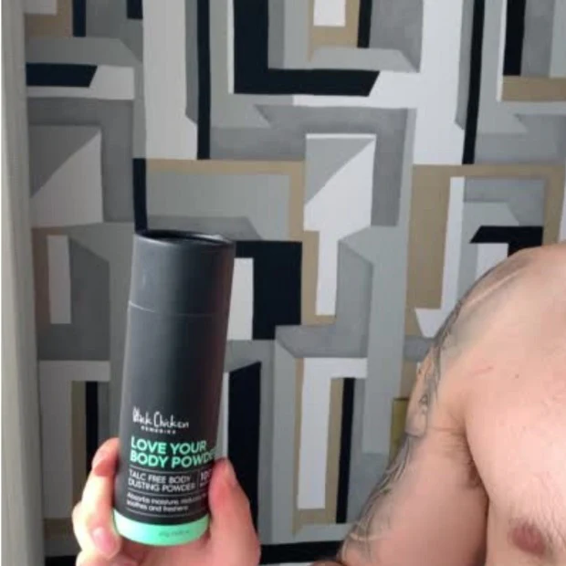 Body Dusting Powder - Love Your Body Powder - Image 3